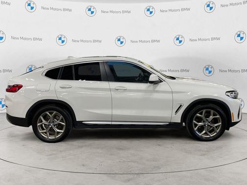 Alpine White 2022 BMW X4 xDrive30i
