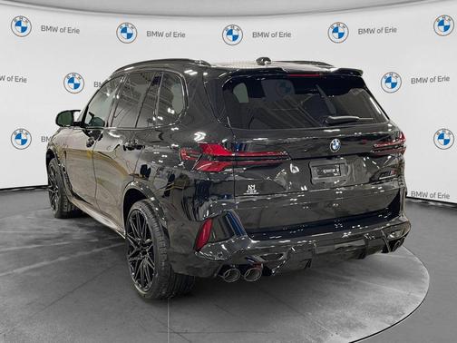 Black Sapphire Metallic 2026 BMW X5 M Competition