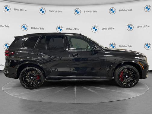 Black Sapphire Metallic 2026 BMW X5 M Competition
