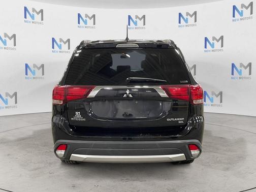 2016 Mitsubishi Outlander ES