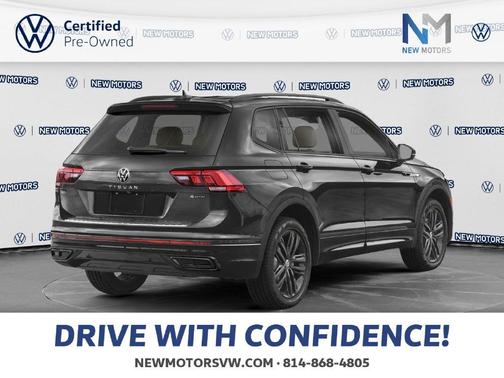 Platinum Gray Metallic 2023 Volkswagen Tiguan 2.0T SE R-Line Black