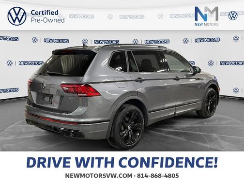 Platinum Gray Metallic 2023 Volkswagen Tiguan 2.0T SE R-Line Black