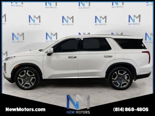 White 2023 Hyundai PALISADE SEL