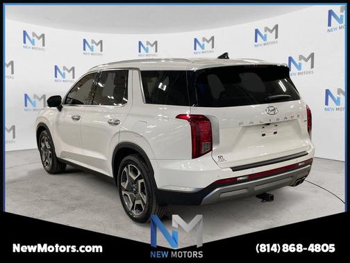 White 2023 Hyundai PALISADE SEL