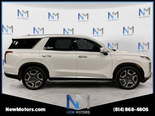 White 2023 Hyundai PALISADE SEL
