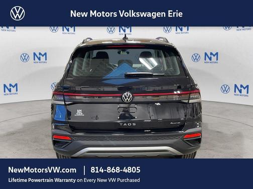 Deep Black Pearl Effect 2026 Volkswagen Taos 1.5T S