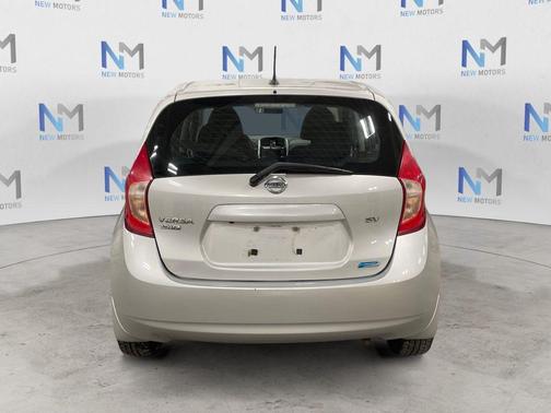 Brilliant Silver 2016 Nissan Versa Note SV