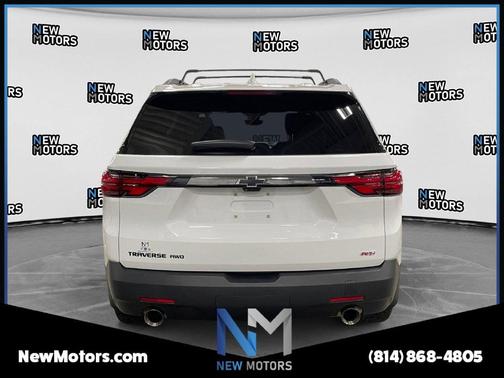 Summit White 2023 Chevrolet Traverse RS