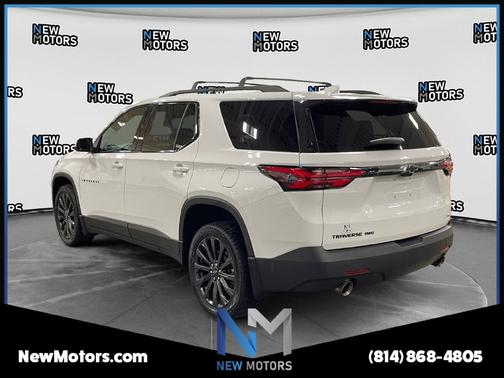Summit White 2023 Chevrolet Traverse RS