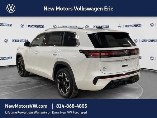 White Pearl 2027 Volkswagen Atlas SEL