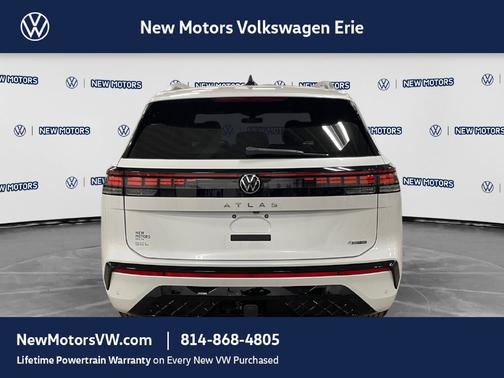 White Pearl 2027 Volkswagen Atlas SEL