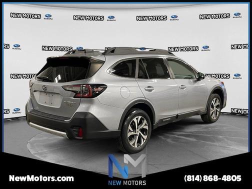 Ice Silver Metallic 2022 Subaru Outback Base