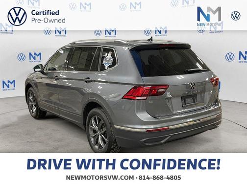 Platinum Gray Metallic 2023 Volkswagen Tiguan 2.0T SE