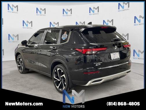2024 Mitsubishi Outlander SE
