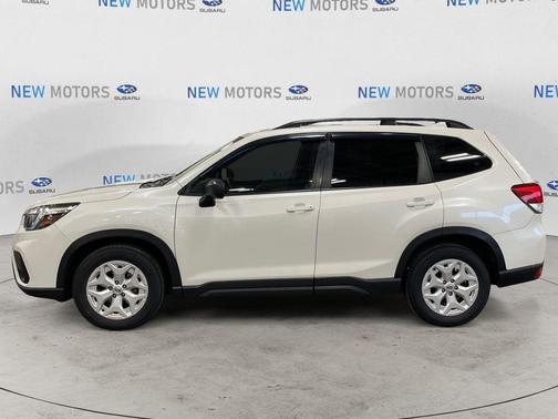 Crystal White Pearl 2019 Subaru Forester