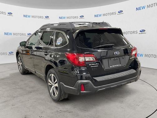 Crystal Black Silica 2019 Subaru Outback 2.5i Limited