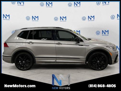 Pyrite Silver Metallic 2022 Volkswagen Tiguan 2.0T SE R-Line Black