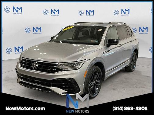 Pyrite Silver Metallic 2022 Volkswagen Tiguan 2.0T SE R-Line Black