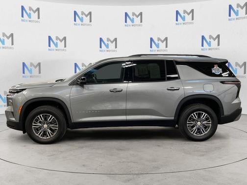 Sterling Gray Metallic 2026 Chevrolet Traverse LT