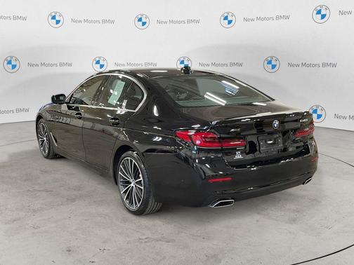Jet Black 2023 BMW 540 i xDrive
