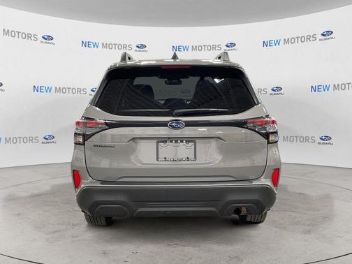 Pearl 2025 Subaru Forester Premium