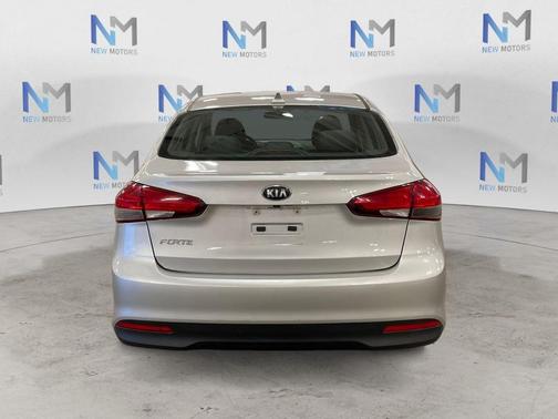 Silky Silver 2018 Kia Forte LX