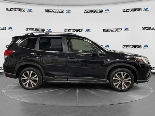 Crystal Black Silica 2023 Subaru Forester Base