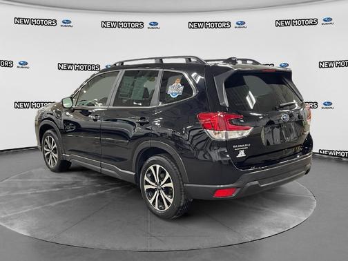 Crystal Black Silica 2023 Subaru Forester Base