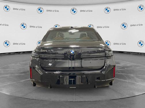 Black Sapphire Metallic 2027 BMW 740 i xDrive