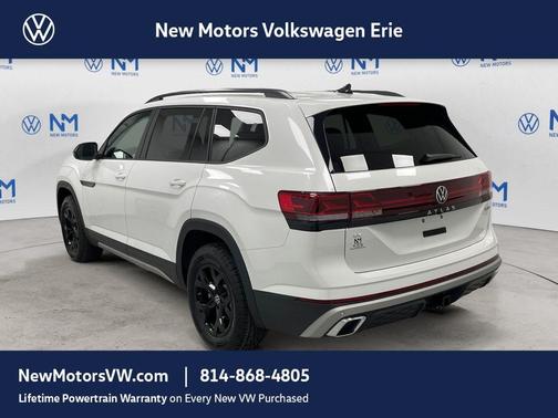 Opal White Pearl 2026 Volkswagen Atlas 2.0T Peak Edition