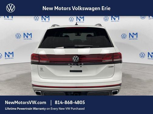 Opal White Pearl 2026 Volkswagen Atlas 2.0T Peak Edition