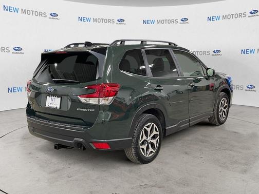 2024 Subaru Forester Premium