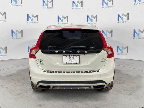 2018 Volvo V60 Cross Country T5 Platinum