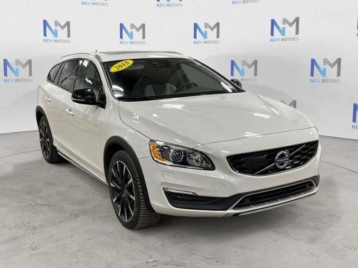 2018 Volvo V60 Cross Country T5 Platinum