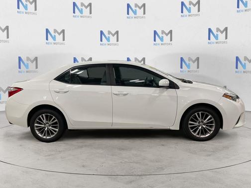Super White 2014 Toyota Corolla LE Plus