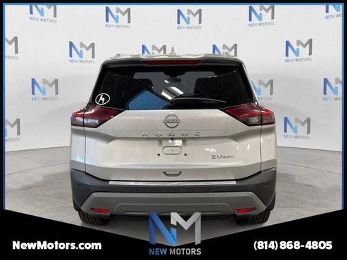 Brilliant Silver Metallic 2023 Nissan Rogue SV