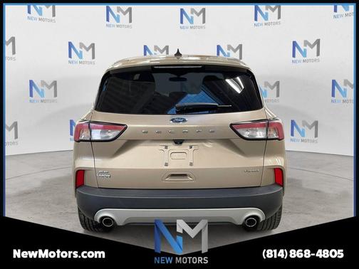 Desert Gold Metallic 2021 Ford Escape SE