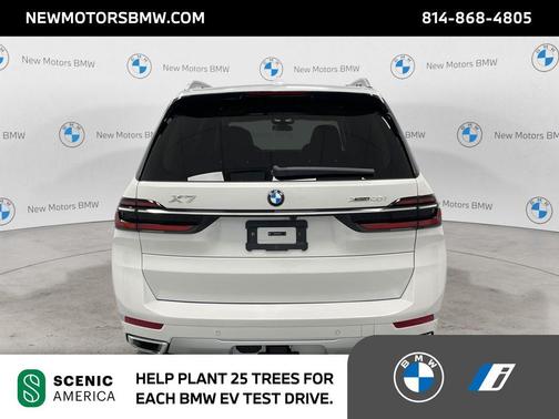 Mineral White Metallic 2027 BMW X7 xDrive40i