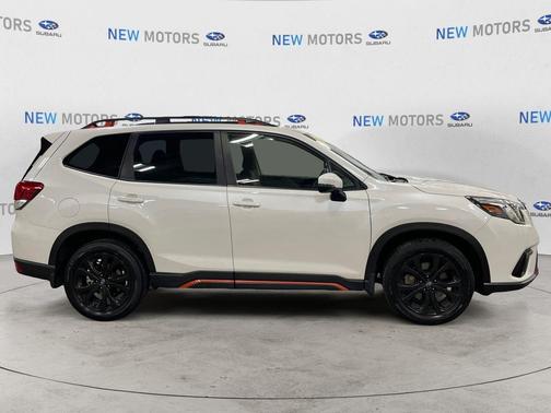Crystal White Pearl 2023 Subaru Forester Sport