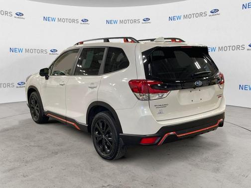 Crystal White Pearl 2023 Subaru Forester Sport