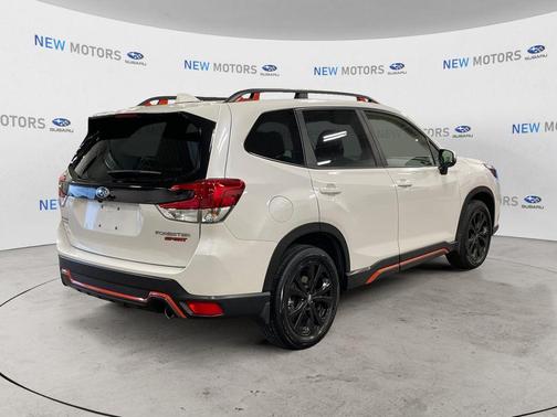 Crystal White Pearl 2023 Subaru Forester Sport