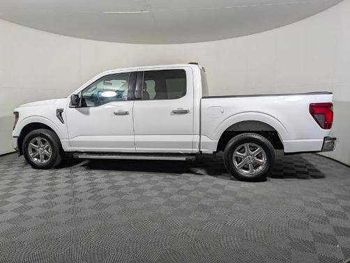 OXFORD WHITE 2025 Ford F-150 XLT
