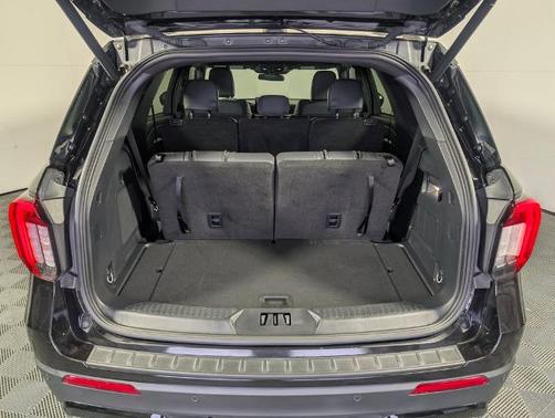 AGATE BLACK METALLIC 2025 Ford Explorer ST-LINE