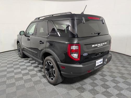 SHADOW BLACK 2021 Ford Bronco Sport OUTER BANKS