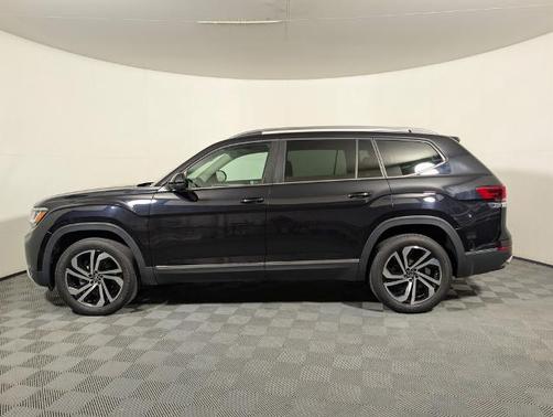 Deep Black Pearl Effect 2023 Volkswagen Atlas 3.6 SEL