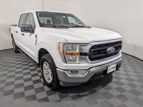 OXFORD WHITE 2022 Ford F-150 XLT