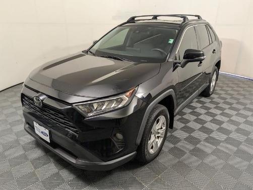 Magnetic Gray Metallic / Ice Edge Roof 2020 Toyota RAV4 XLE