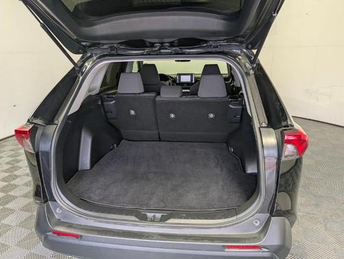 Magnetic Gray Metallic / Ice Edge Roof 2020 Toyota RAV4 XLE