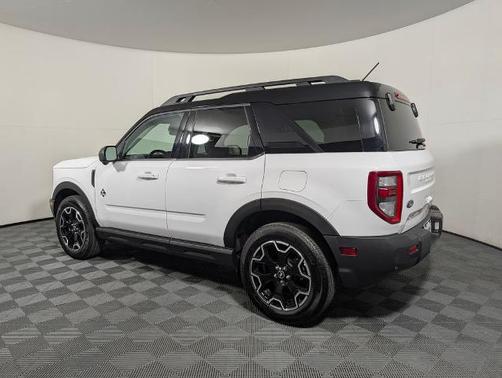 OXFORD WHITE 2025 Ford Bronco Sport OUTER BANKS