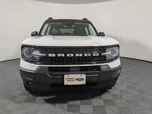 OXFORD WHITE 2025 Ford Bronco Sport OUTER BANKS